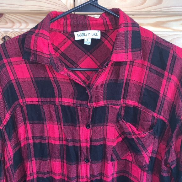 Tassels N Lace red/black plaid flannel oversized slouchy shirt blouse size S - Picture 2 of 3